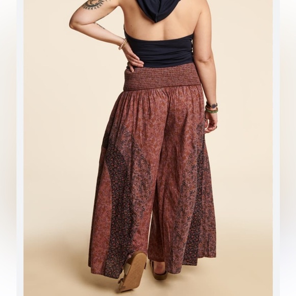 SOLD - EARTHBOUND 100% Cotton Wide Leg Pants - Picture 2 of 5